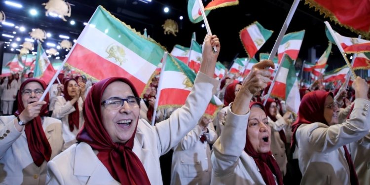 Comment une mystérieuse base défie l’Iran depuis l’Albanie