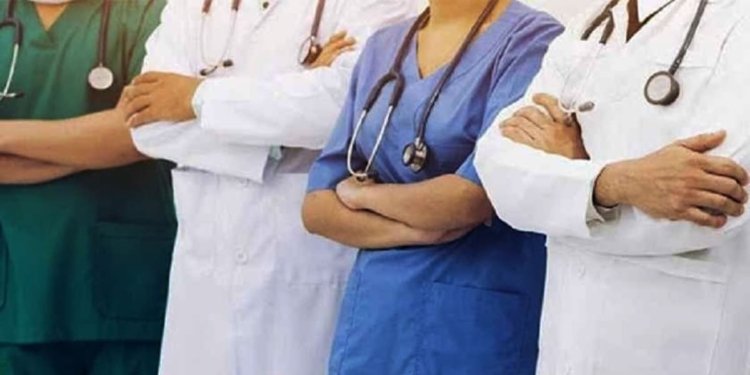 Note d’honoraires mensuelle plutôt qu&rsquo;une facture électronique, proposent les médecins